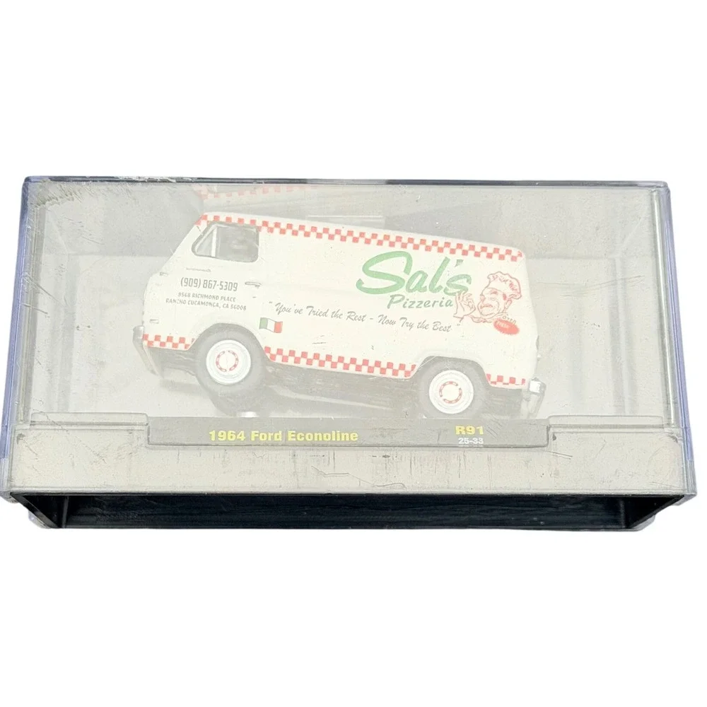 M2 Machines 1964 Ford Econoline Van Sals Pizzeria White 1:64 Diecast R91 Vintage